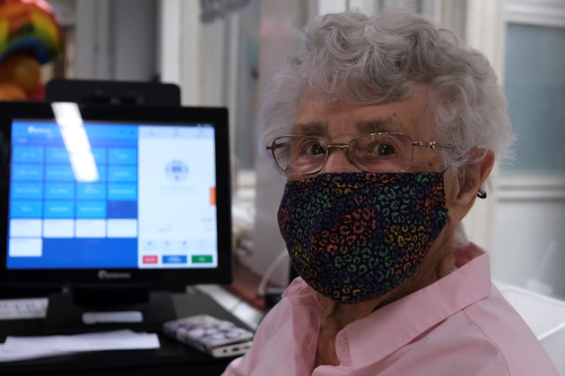 99-year-old Beryl Carr returns to her volunteer role