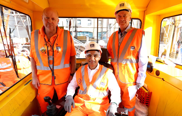 Sadiq Khan with Crossrail engineers