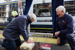 Defibrillators to Be Installed at Wimbledon and Raynes Park Train Stations